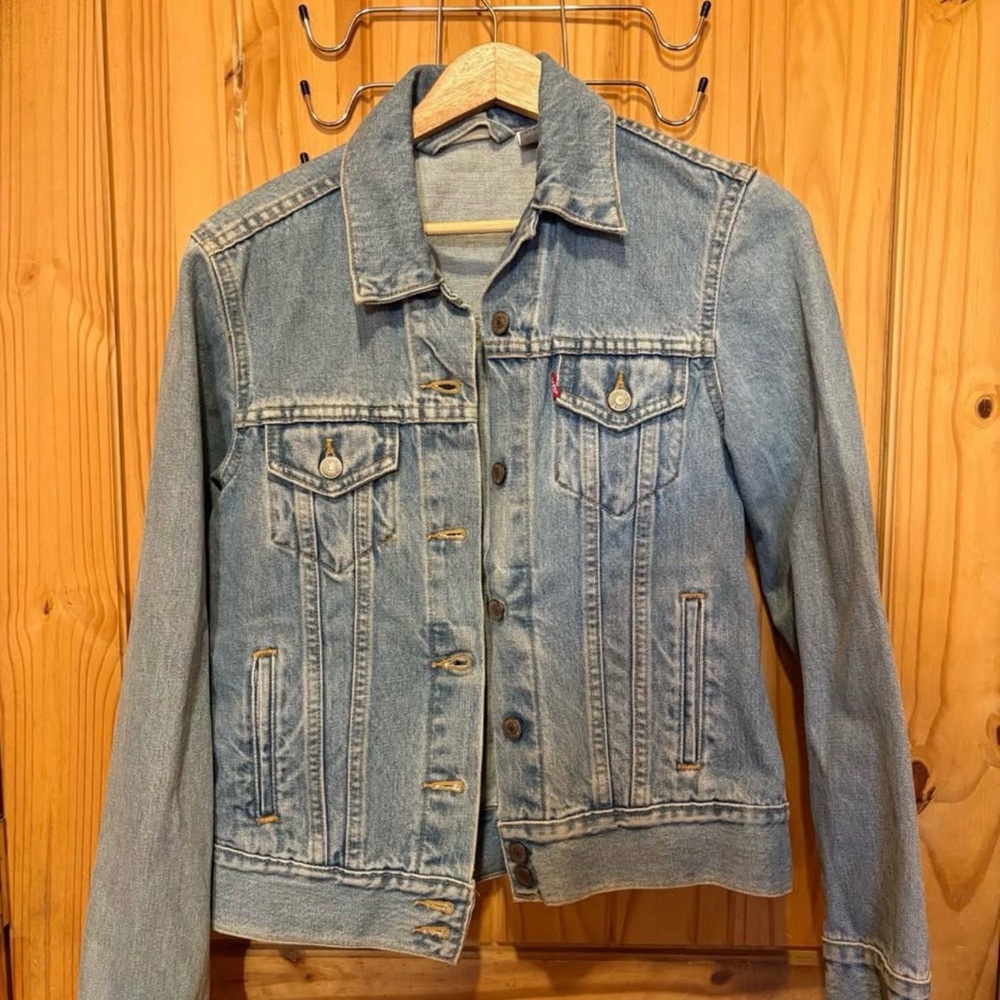 Vintage Levi's Women's Red Tab Light Blue Jean Jacket
